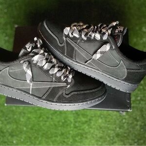 jordan 1 low - travis scott “black phantom “